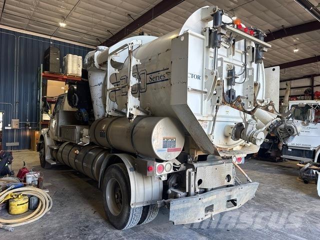 Sterling L7500 Camion autospurgo