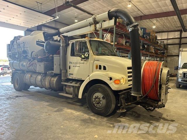 Sterling L7500 Camion autospurgo