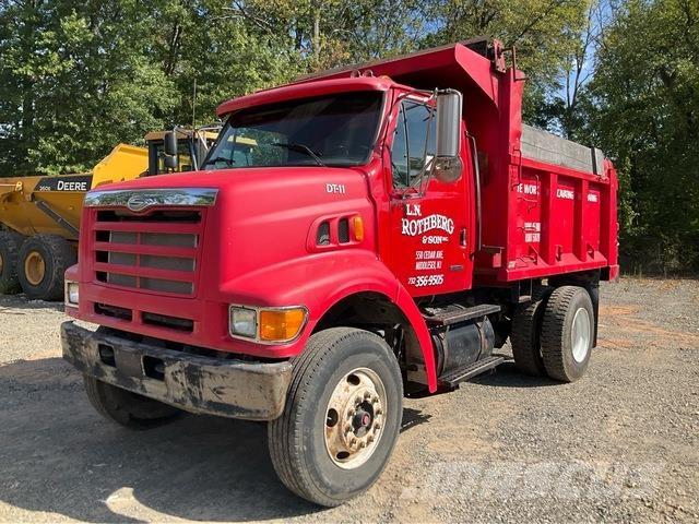 Sterling L7500 Camion ribaltabili