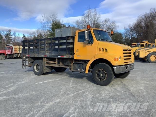 Sterling L7500 Camion con sponde ribaltabili