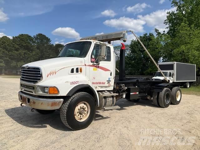 Sterling L9500 Camion con gancio di sollevamento
