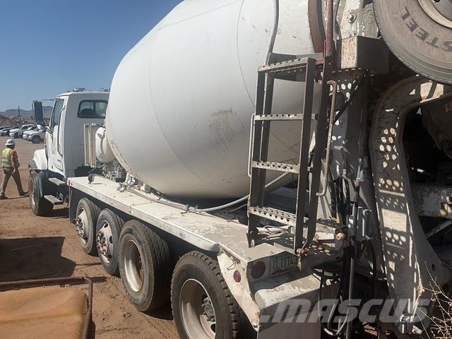 Sterling L9500 Camion altro