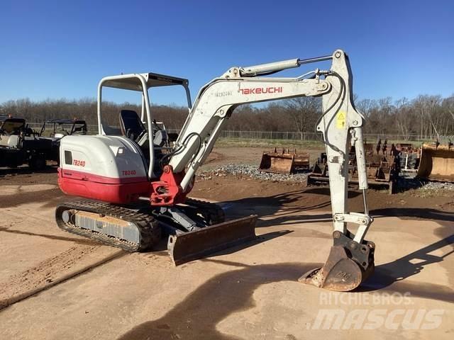Takeuchi TB240 Escavatori cingolati