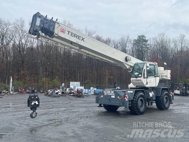 Terex RT230-2 Gru per terreni difficili