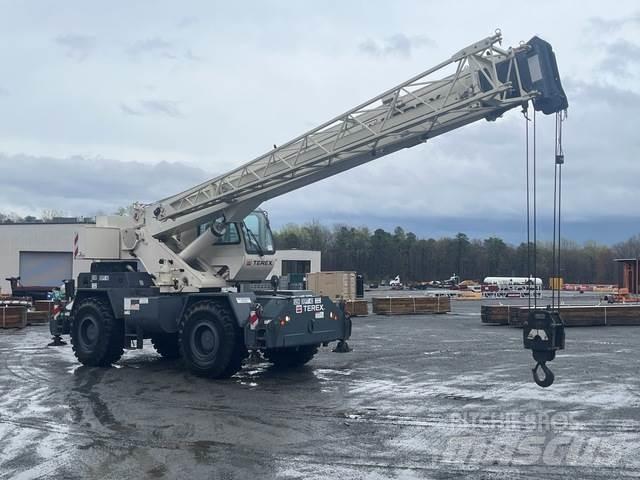Terex RT230-2 Gru per terreni difficili