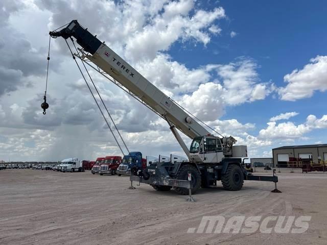 Terex RT555-2 Gru per terreni difficili