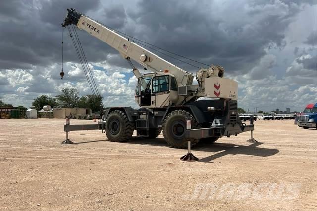 Terex RT555-2 Gru per terreni difficili