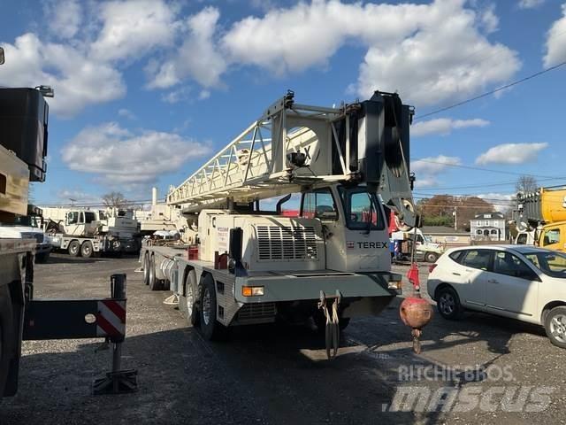 Terex T560-1 Gru cingolate