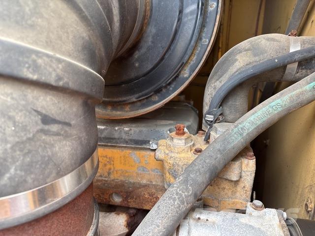 Tigercat M760 Pale gommate