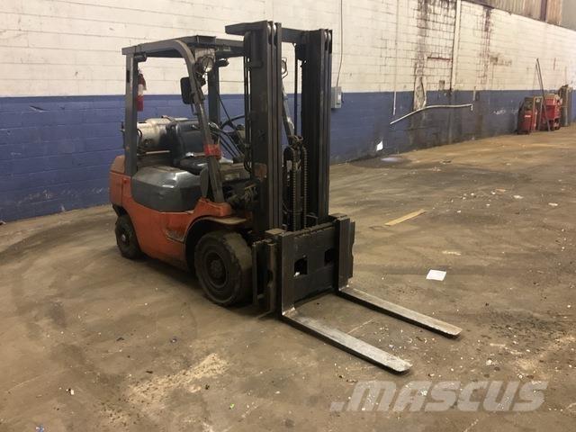 Toyota 7FGU25 Carrelli elevatori-Altro