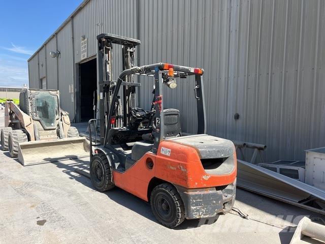 Toyota 8FDU32 Carrelli elevatori-Altro