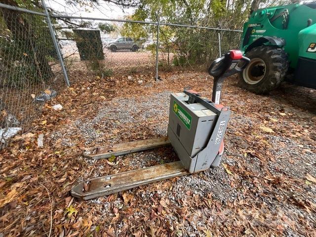 Toyota 8HBW23 Transpallet elettrici a timone