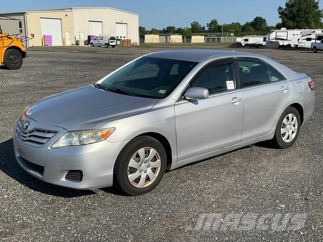Toyota Camry Auto