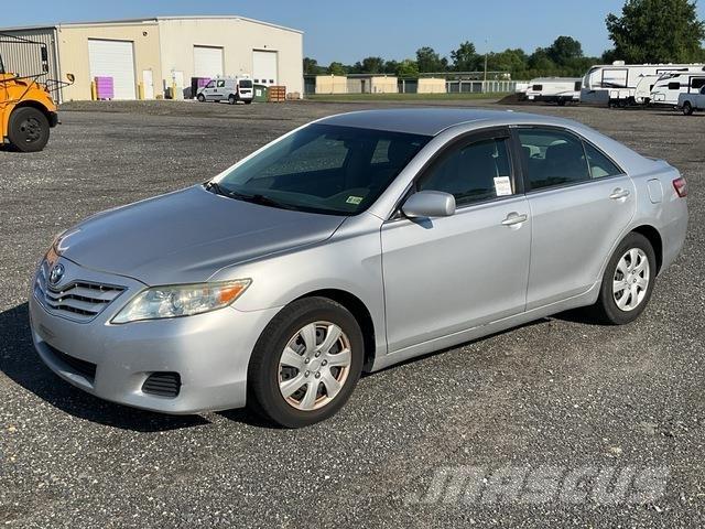 Toyota Camry Auto