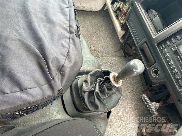 Toyota DYNA Camion con sponde ribaltabili