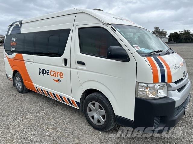Toyota HiAce Furgone chiuso