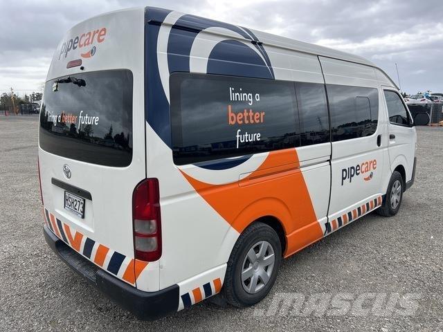 Toyota HiAce Furgone chiuso