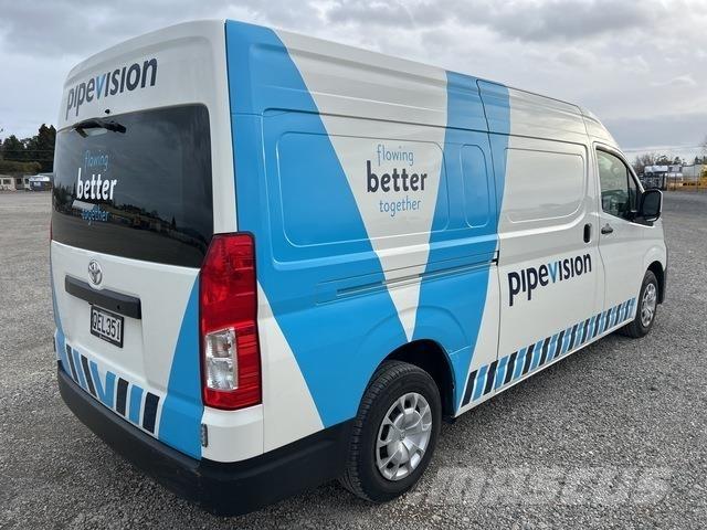 Toyota HiAce Furgone chiuso