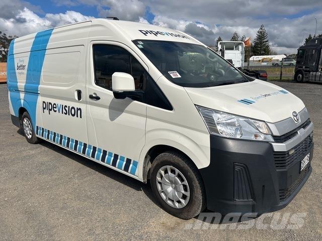 Toyota HiAce Furgone chiuso