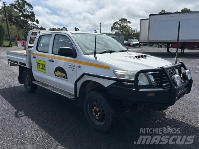 Toyota HiLux Pick up/Fiancata ribaltabile