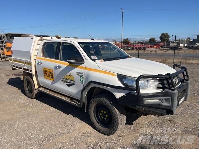 Toyota Hilux Pick up/Fiancata ribaltabile