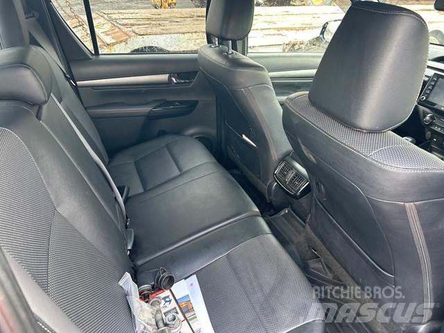 Toyota HiLux Pick up/Fiancata ribaltabile