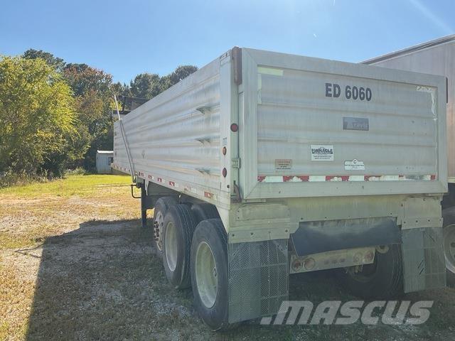 Travis  Rimorchi ribaltabili