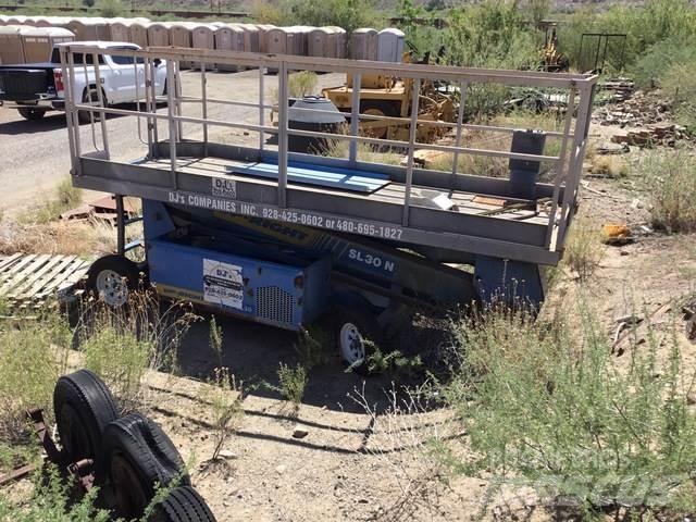 UpRight SL30N Piattaforme a pantografo