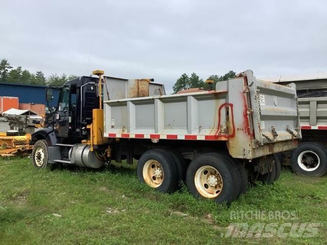 Volvo BM VHD Lame spazzaneve e aratri