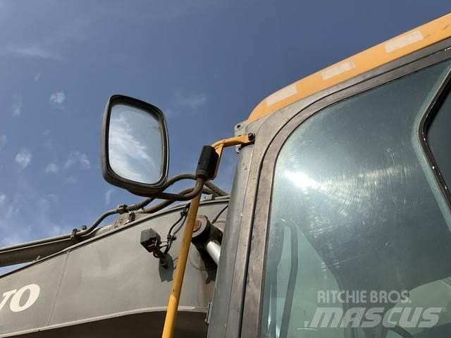 Volvo EC210D Escavatori cingolati