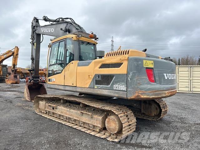 Volvo EC220DL Escavatori cingolati