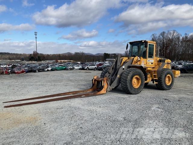 Volvo L120E Pale gommate