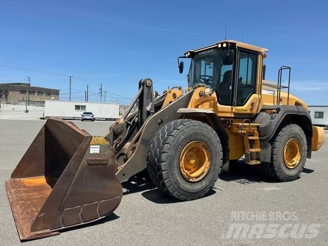 Volvo L120H Pale gommate