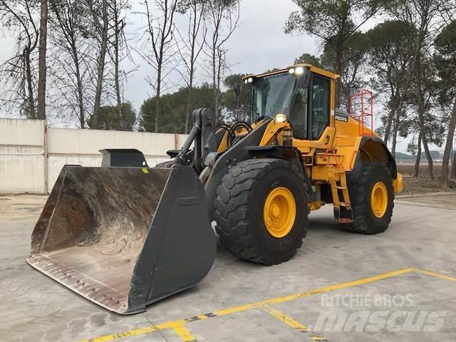 Volvo L150H Pale gommate