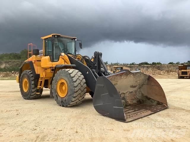 Volvo L150H Pale gommate
