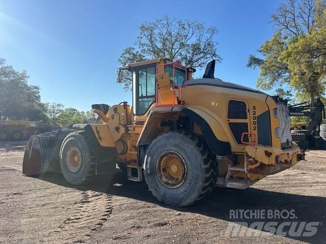 Volvo L150H Pale gommate