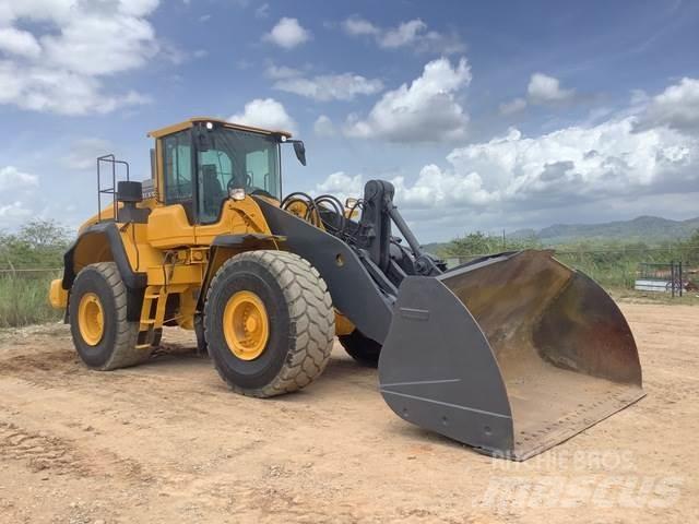 Volvo L150H Pale gommate
