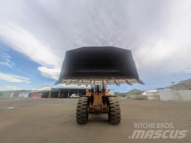 Volvo L260H Pale gommate