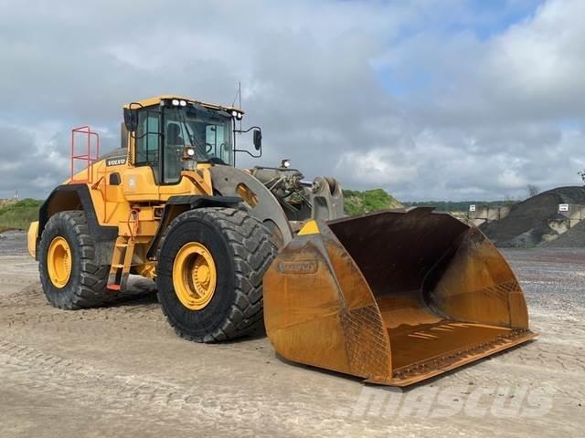 Volvo L260H Pale gommate