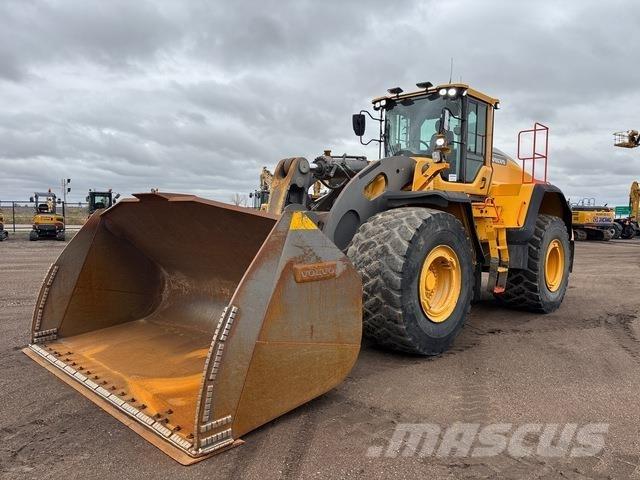 Volvo L260H Pale gommate