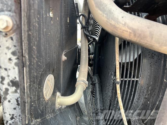 Volvo L260H Pale gommate