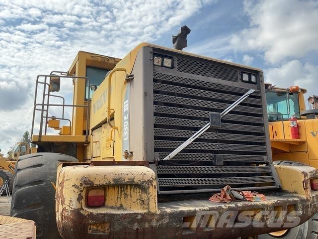 Volvo L330E Pale gommate