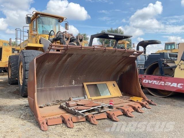 Volvo L330E Pale gommate