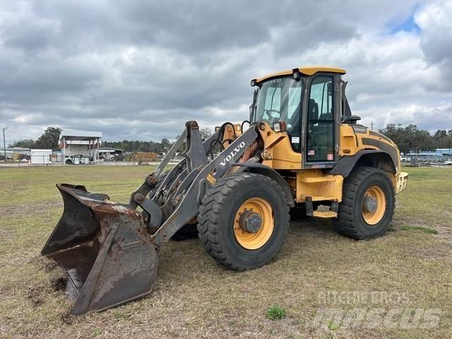 Volvo L45G Pale gommate