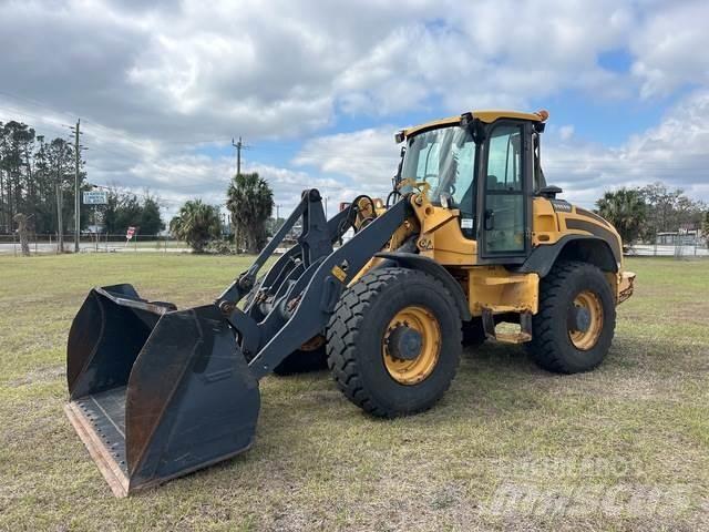 Volvo L50G Pale gommate