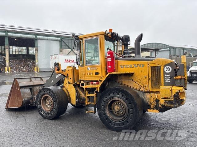 Volvo L90E Pale gommate