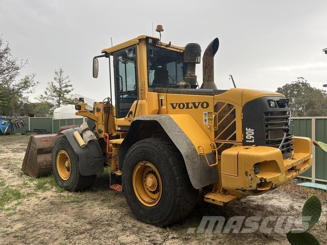 Volvo L90F Pale gommate
