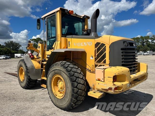 Volvo L90F Pale gommate