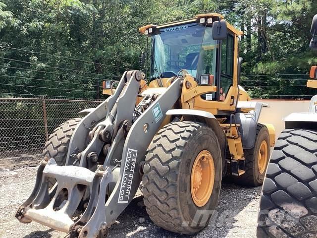 Volvo L90G Pale gommate