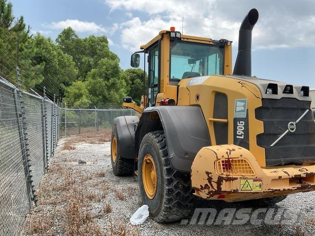 Volvo L90G Pale gommate